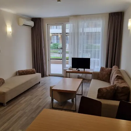 - With A Large Terrace And Direct Access To The Sea Obsor