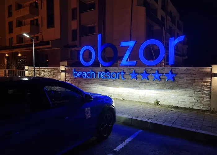 - With A Large Terrace And Direct Access To The Sea Апарт-отель *